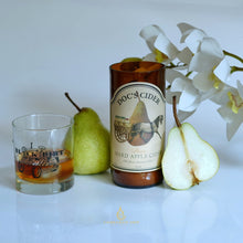 Load image into Gallery viewer, doc's cider candle
