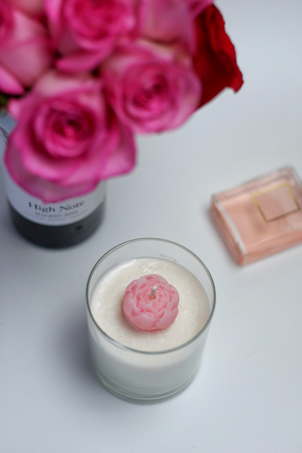 St. Valentine's Day Soy Candle with Pink Flower - Candleholic Shop